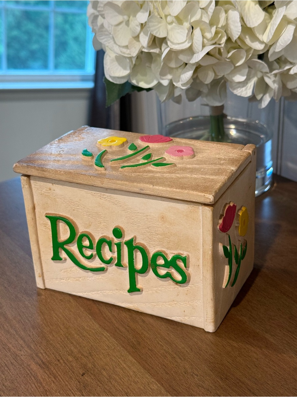 MCM VTG Hand Carved Wooden Painted Recipe Box 1985